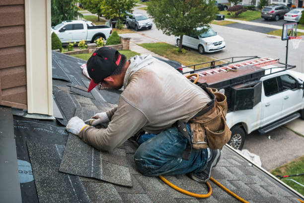 Professional Roofing technician working in Goshen, OH